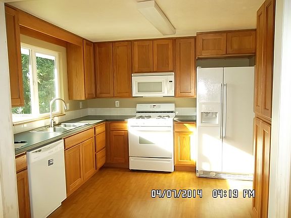 3rd image of 6915 Aegean Blvd NE