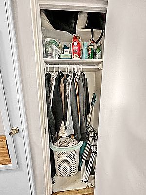 5th image of 207 E 15th St APT 3A