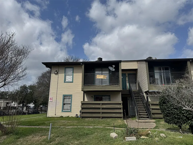 6161 Reims Rd #111A — Photo 3