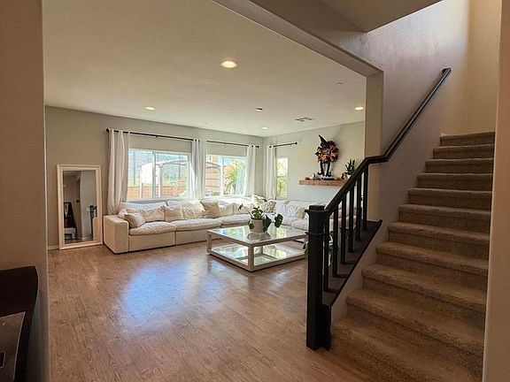 4th image of 33540 Asturian Way