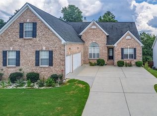 3345 Stoneleigh Run Dr, Buford, GA 30519