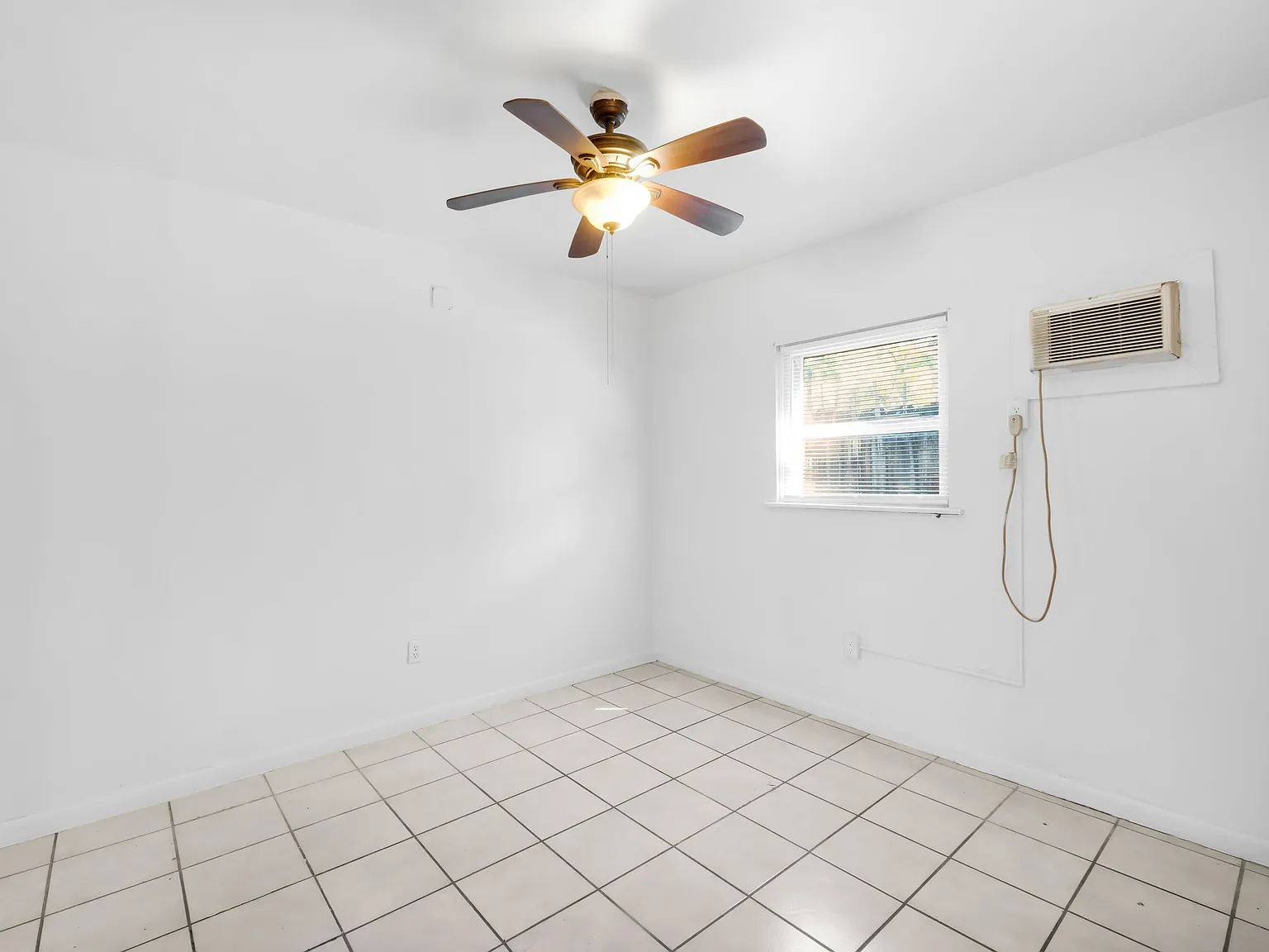 1 bed, 1.0 bath, 480 sqft, $1,800 — Photo 4