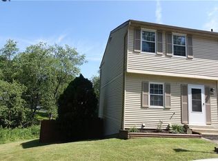 410 Parkwood Dr, Cranberry Township, PA 16066