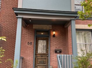 58 James St #1, Ottawa, ON K2P 0T6