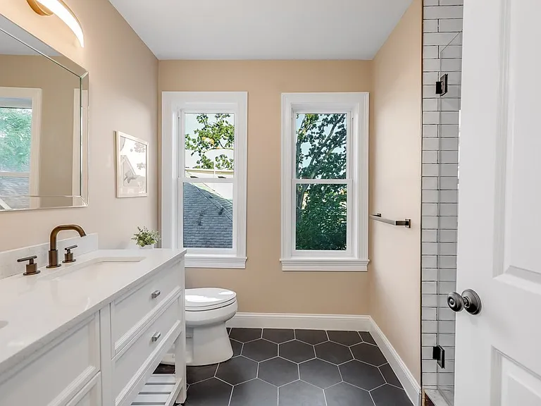 6 Greenleaf Ave #2 — Photo 20