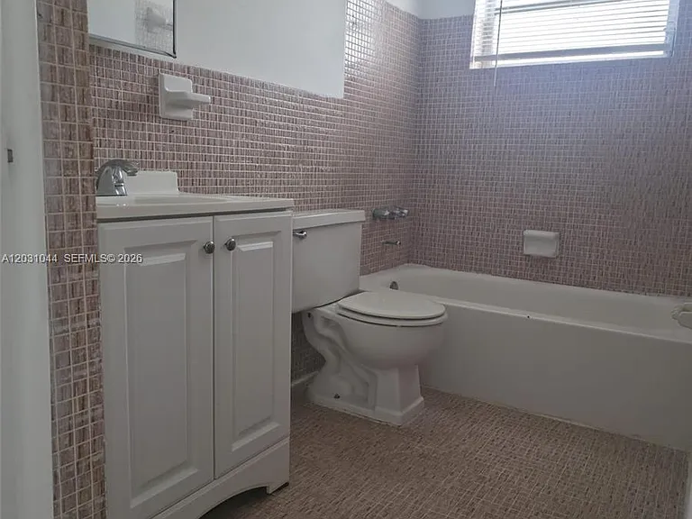 1610 Liberty St #1 — Photo 20