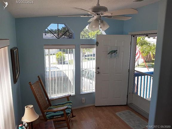 3rd image of 2101 Nettles Blvd