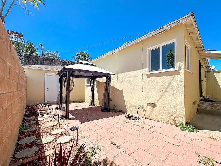 4520 Marine Ave — Photo 16