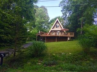 7343 Lakeshore Dr, Quinton, VA 23141