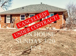 8993 Southview Ln, Saint Louis, MO 63123