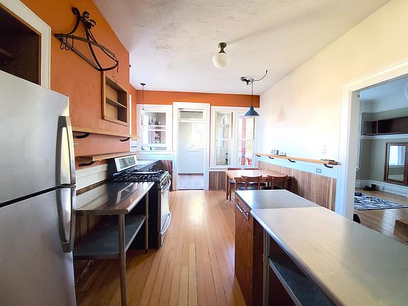 5th image of 1027 Treat Ave #1027