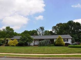 13 Park Hill Ter, Princeton Junction, NJ 08550
