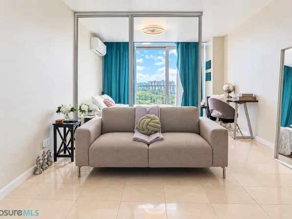 1 Livorna #M-19, San Juan, PR 00924