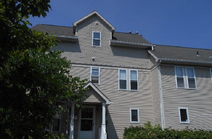 2nd image of 120 Ashmun St