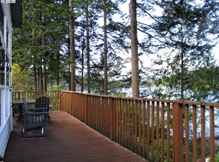 6131 Pine St, Florence, OR 97439