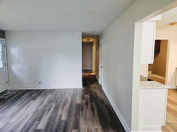 4th image of 7629 Goldenrod Dr