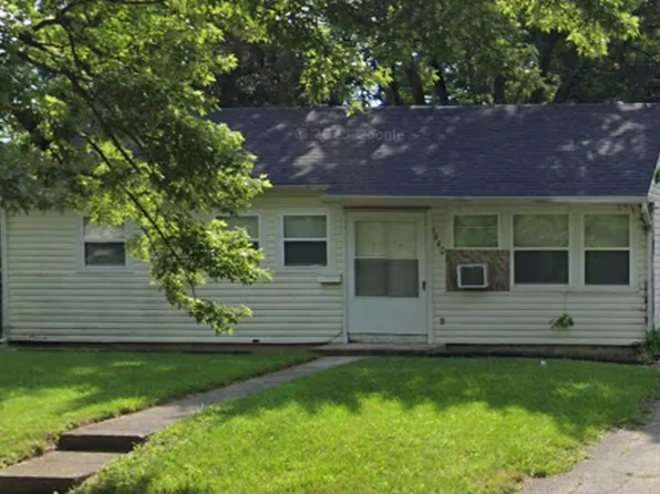 1440 Azalea Dr, Dayton, OH 45417