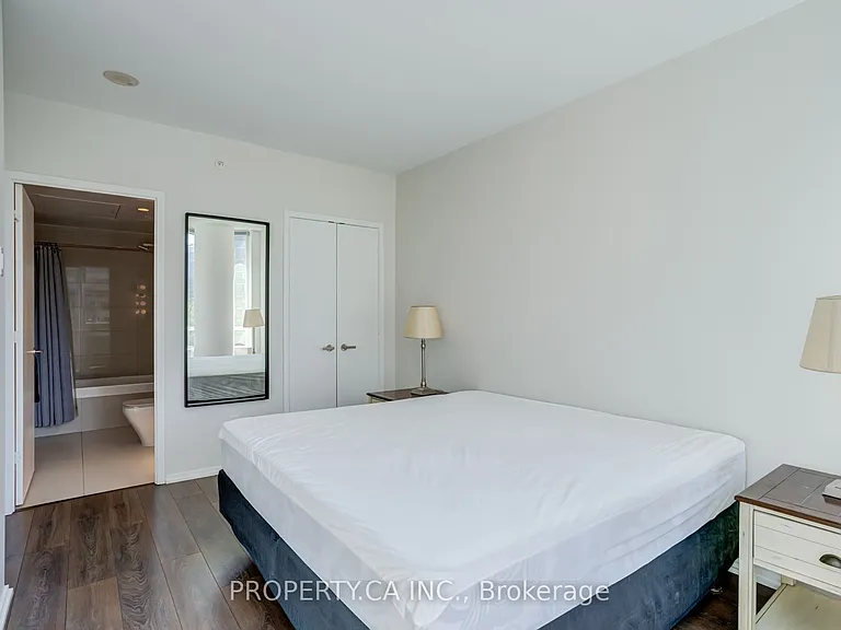 45 Charles St E #502 — Photo 23