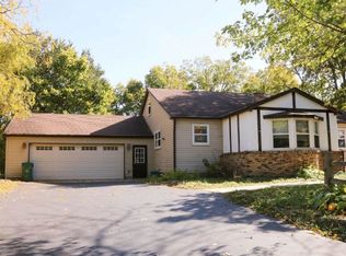 10621 Franklin St, Roscoe, IL 61073