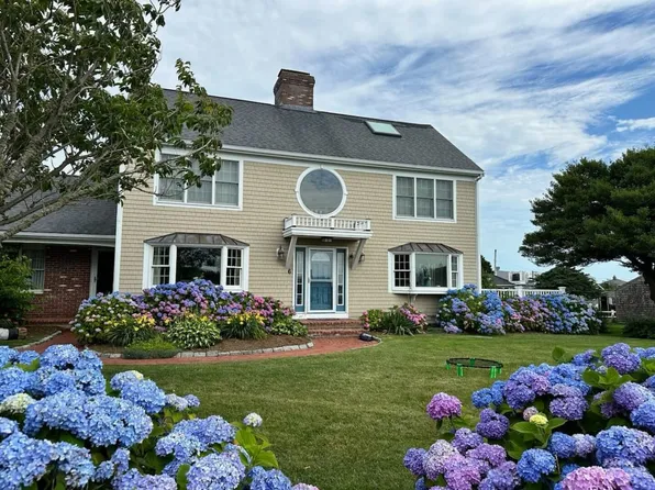 (undisclosed Address), West Yarmouth, MA 02673