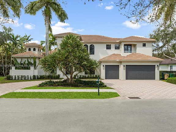 2nd image of 3303 W Stonebrook Cir