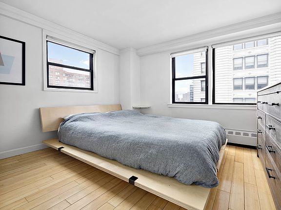5th image of 145 E 15th St APT 11E