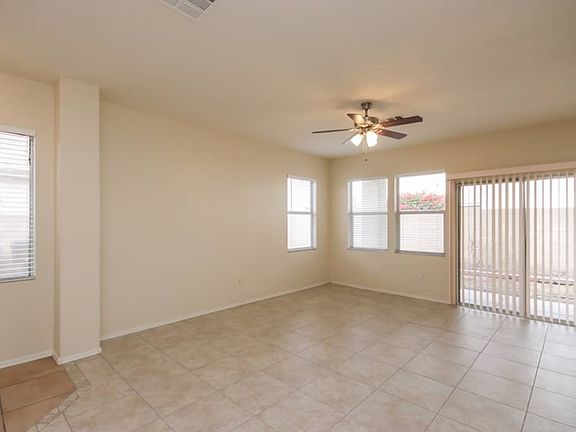 5th image of 8712 E Lakeview Cir