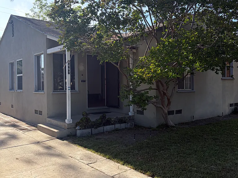 6447 Bellaire Ave — Photo 19