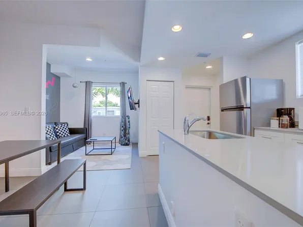 346 NW 35th St #3, Miami, FL 33127