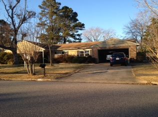 2200 Wolfsnare Rd, Virginia Beach, VA 23454