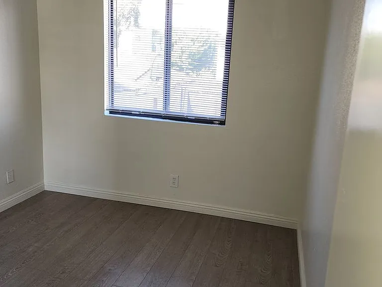 3747 Kelton Ave — Photo 6