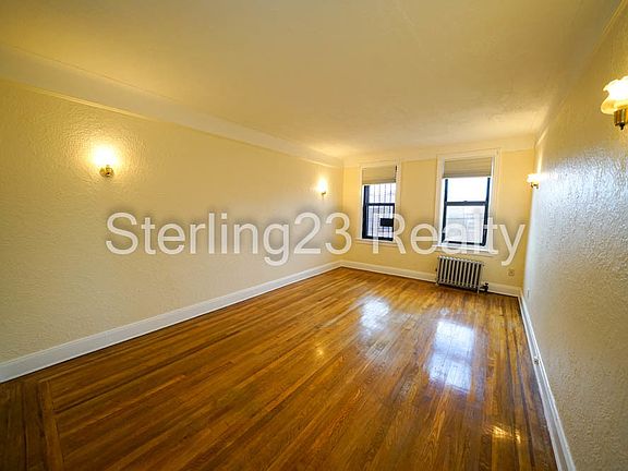 4th image of 3412 29th St APT 2
