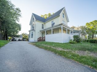 28 Richards St, Worcester, MA 01603