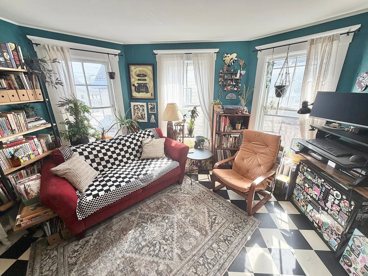 1 Bedroom in Burlington VT Available 9/1! — Photo 2