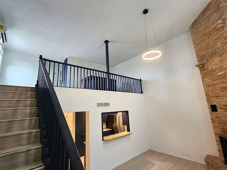 103 Brentwood Dr #103 — Photo 7