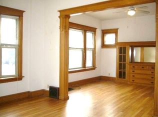1952 W Warner Ave #2, Chicago, IL 60613