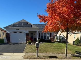 12 Elmswell Ave, Manchester, NJ 08759