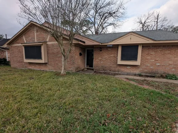 8703 Collingsdale Rd, La Porte, TX 77571