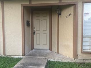 6358 Creekbend Dr #10/102, Houston, TX 77096