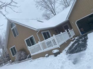302 Robin Hood St, Roscommon, MI
