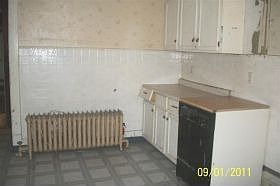 2nd image of 1031 W 13th St