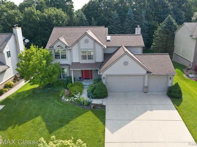 1024 Birchway Ct, South Lyon, MI, 48178