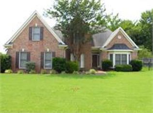 9005 Riverwood Farms Pkwy, Cordova, TN 38016