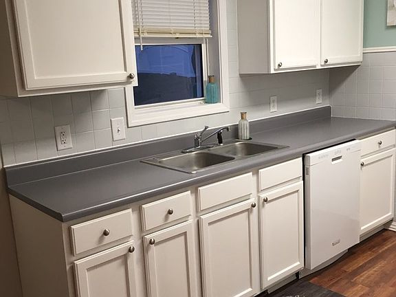 2nd image of 799 Garfield Ave