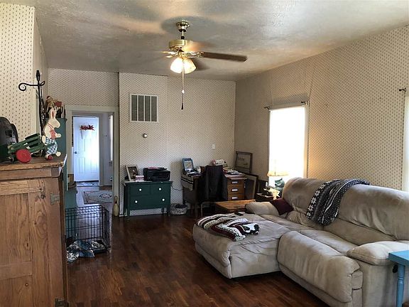 5th image of 1401 N Washington Ave