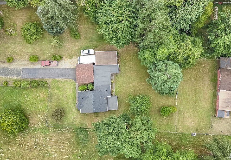 1st image of 1927 33rd Ave NE