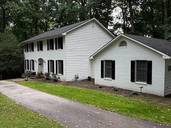 4th image of 3 Timber Run Ct