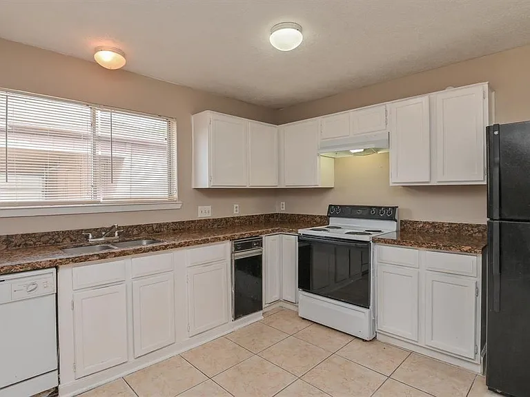 9323 Danforth Way — Photo 15