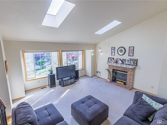 2nd image of 2554 25th Ct SE