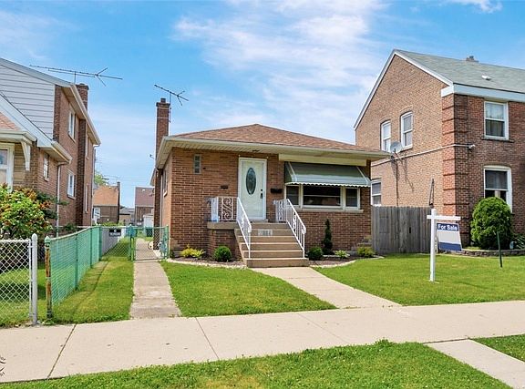 5th image of 11354 S Avenue L